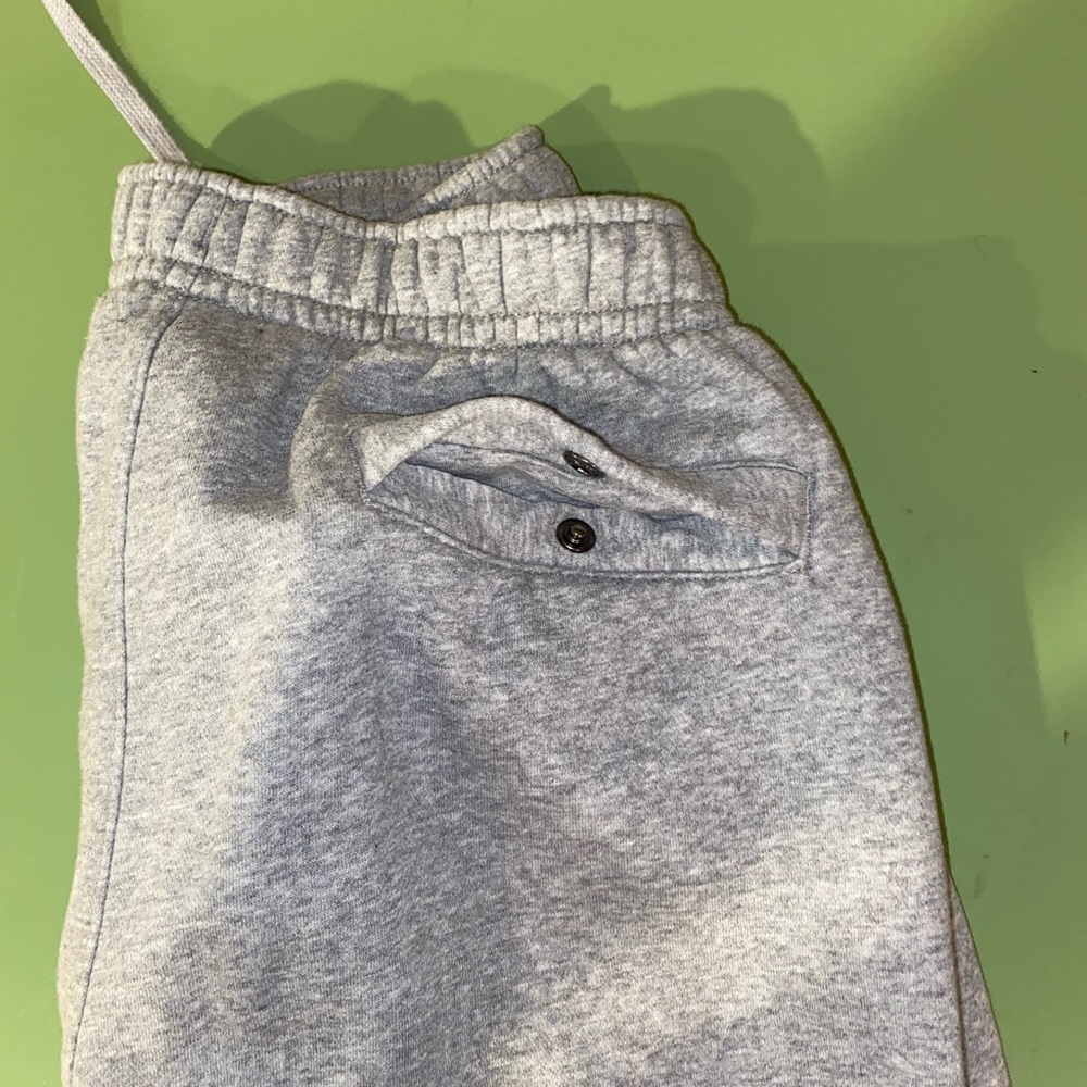 Nike gray men’s sweatpants